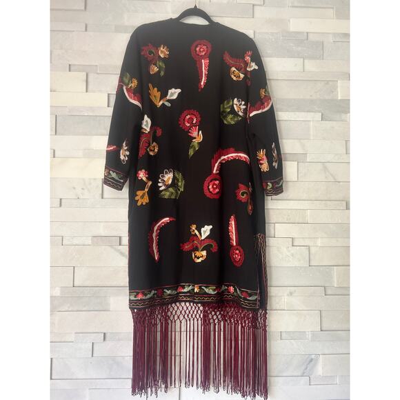 ZARA Allover Floral Embroidered OVERSIZED Open Front Fringed Kimono Black XS/S - Picture 4 of 10